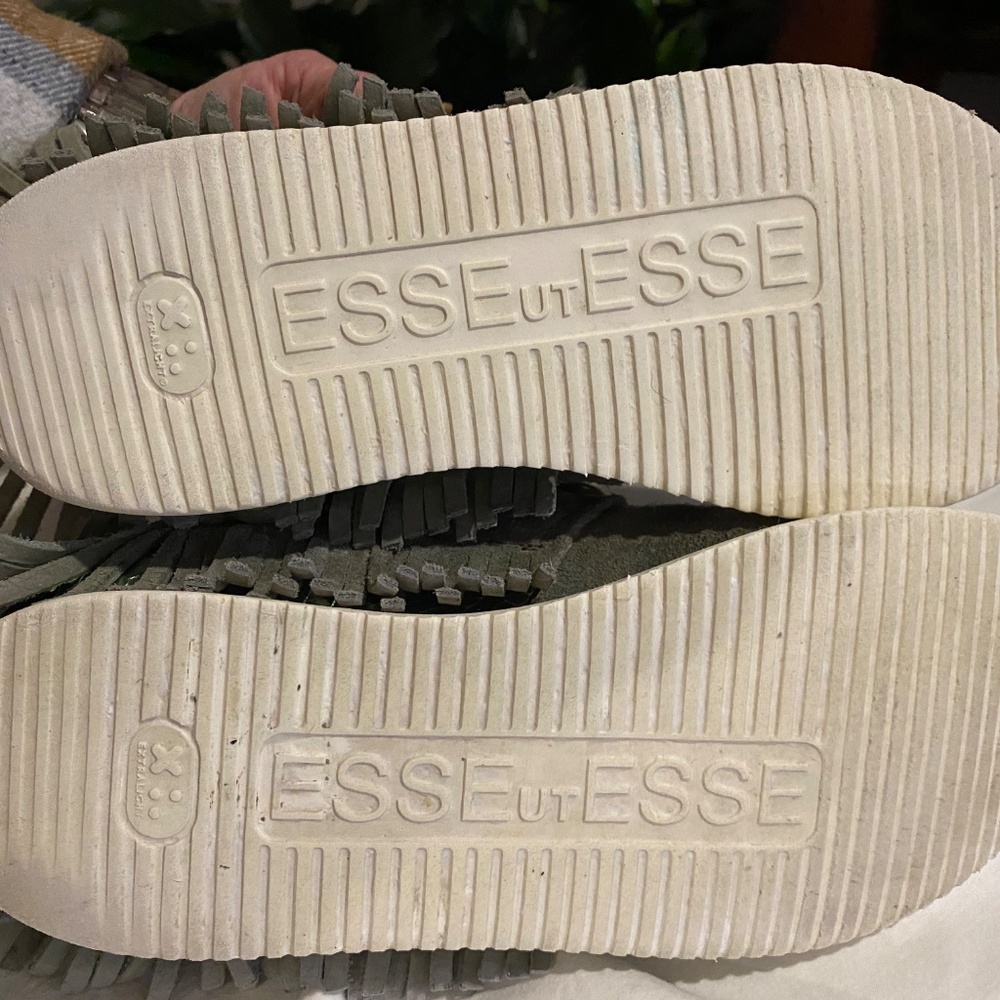Esseutesse Suede Fringe Sneakers olive green grey - Picture 7 of 7
